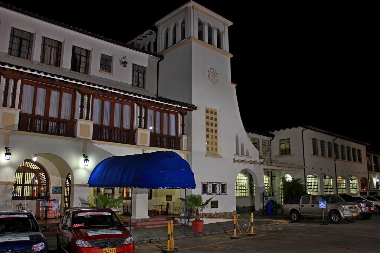 Hotel Guadalajara Buga Exteriér fotografie